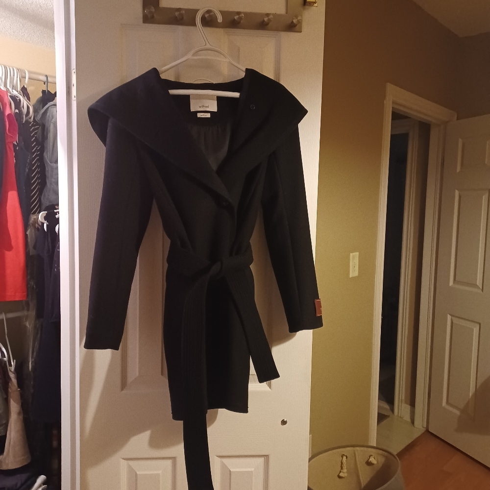 hooded wool coat - Picture 6 of 8